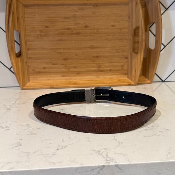 Columbia reversible black brown leather belt size 32 unisex casual versatile - Picture 4 of 7